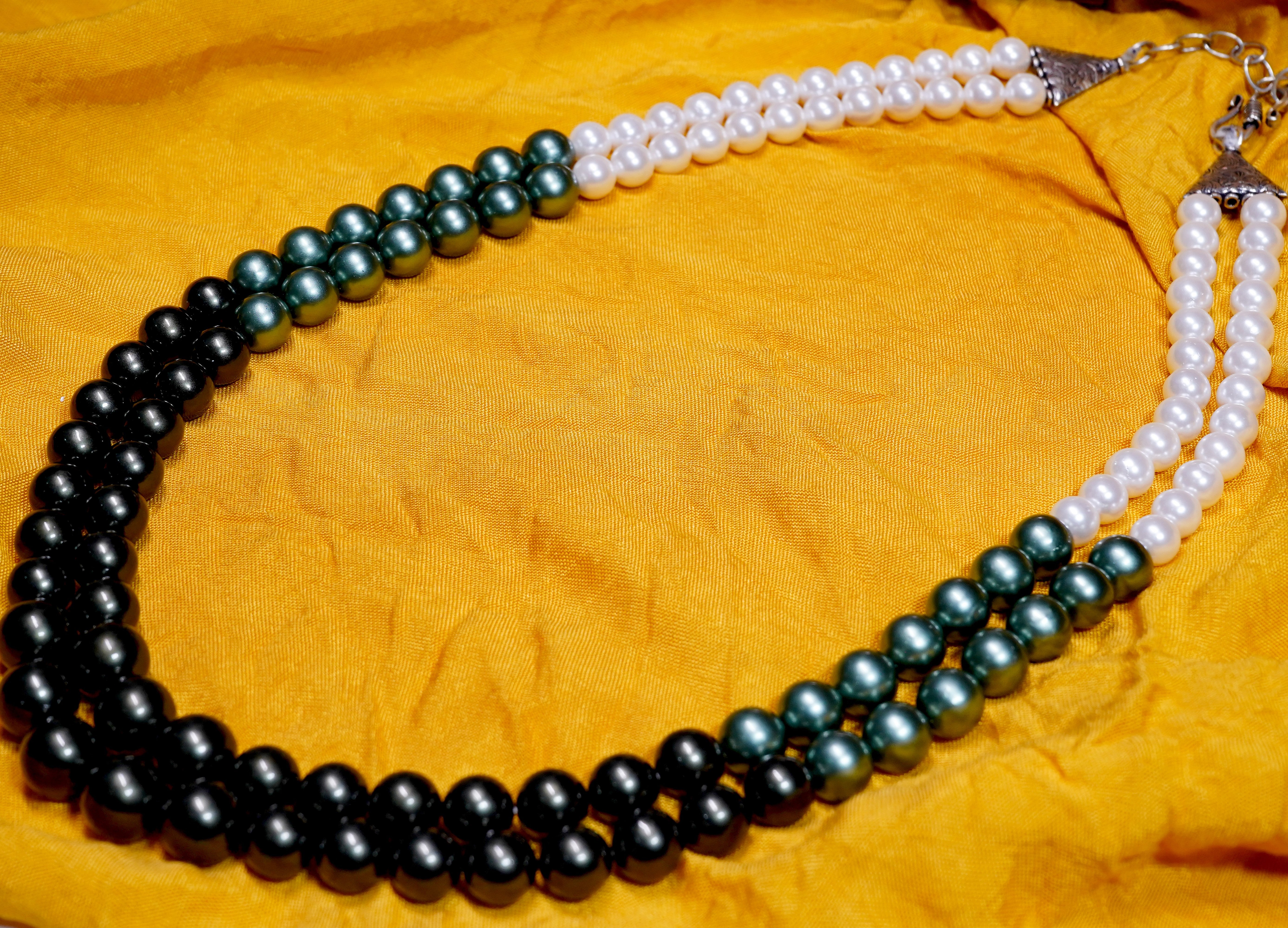 Sophisticated Shell Pearl Double-Layer Necklace