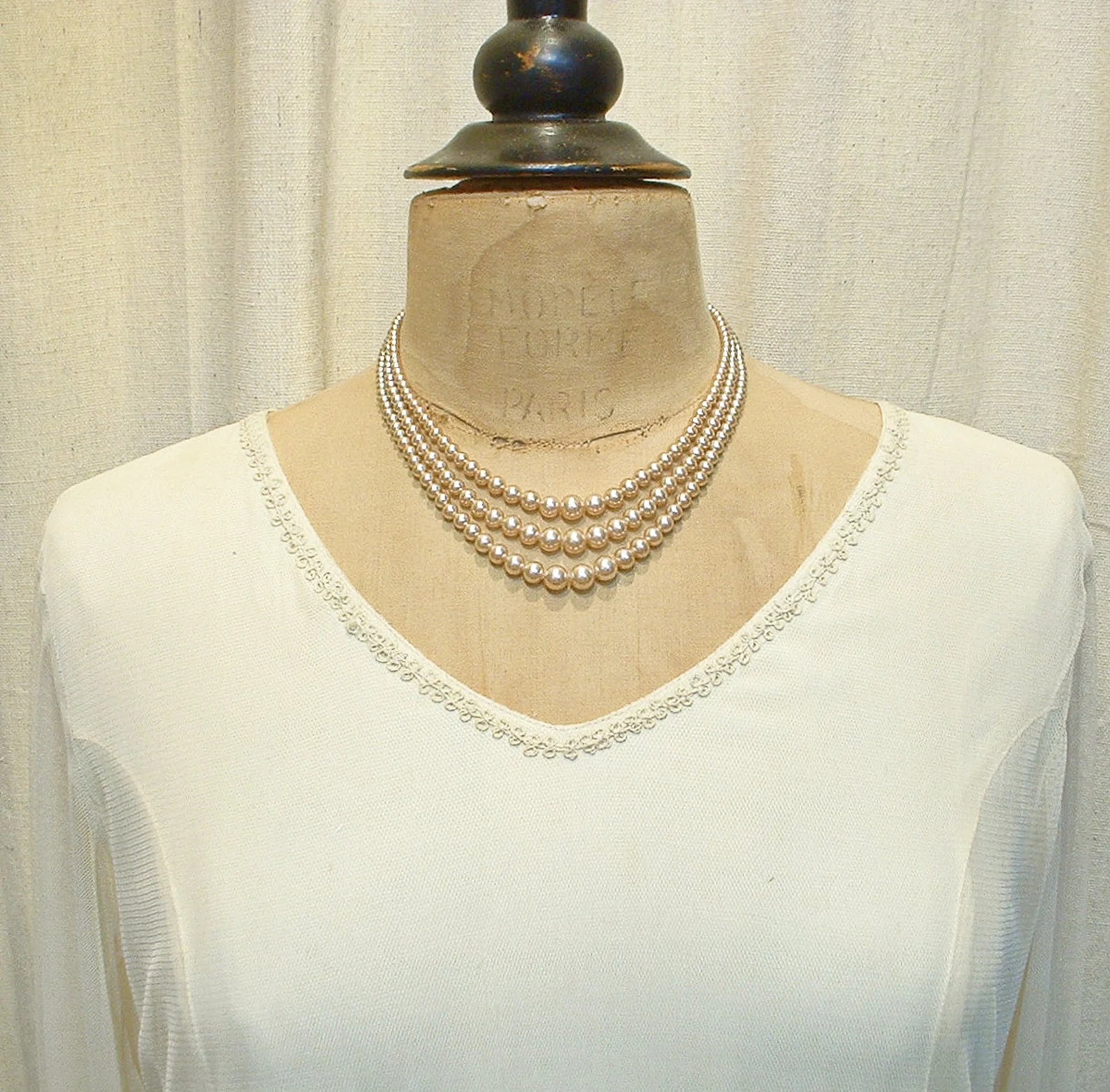 Victorian-Inspired Ivory Shells Layered Mala Necklace
